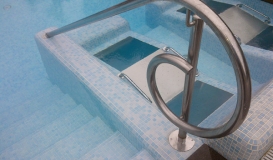 corrimano-2-piscina-acciaio-inox-mecos